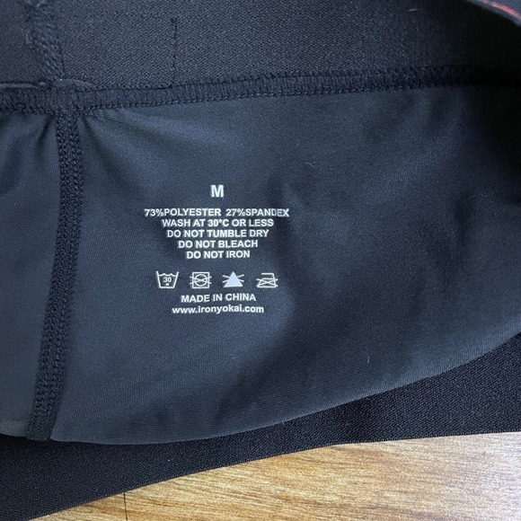 Iron Yokai Shibari Lounge Shorts Black Red Medium Athleisure Pockets Hands 3.5" - Picture 6 of 9